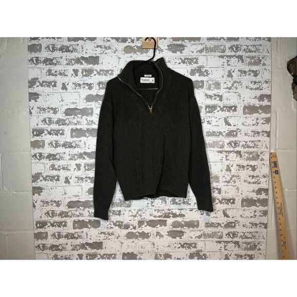 Abercrombie & Fitch | women dark green 1/4 zip pullover - Picture 9 of 10